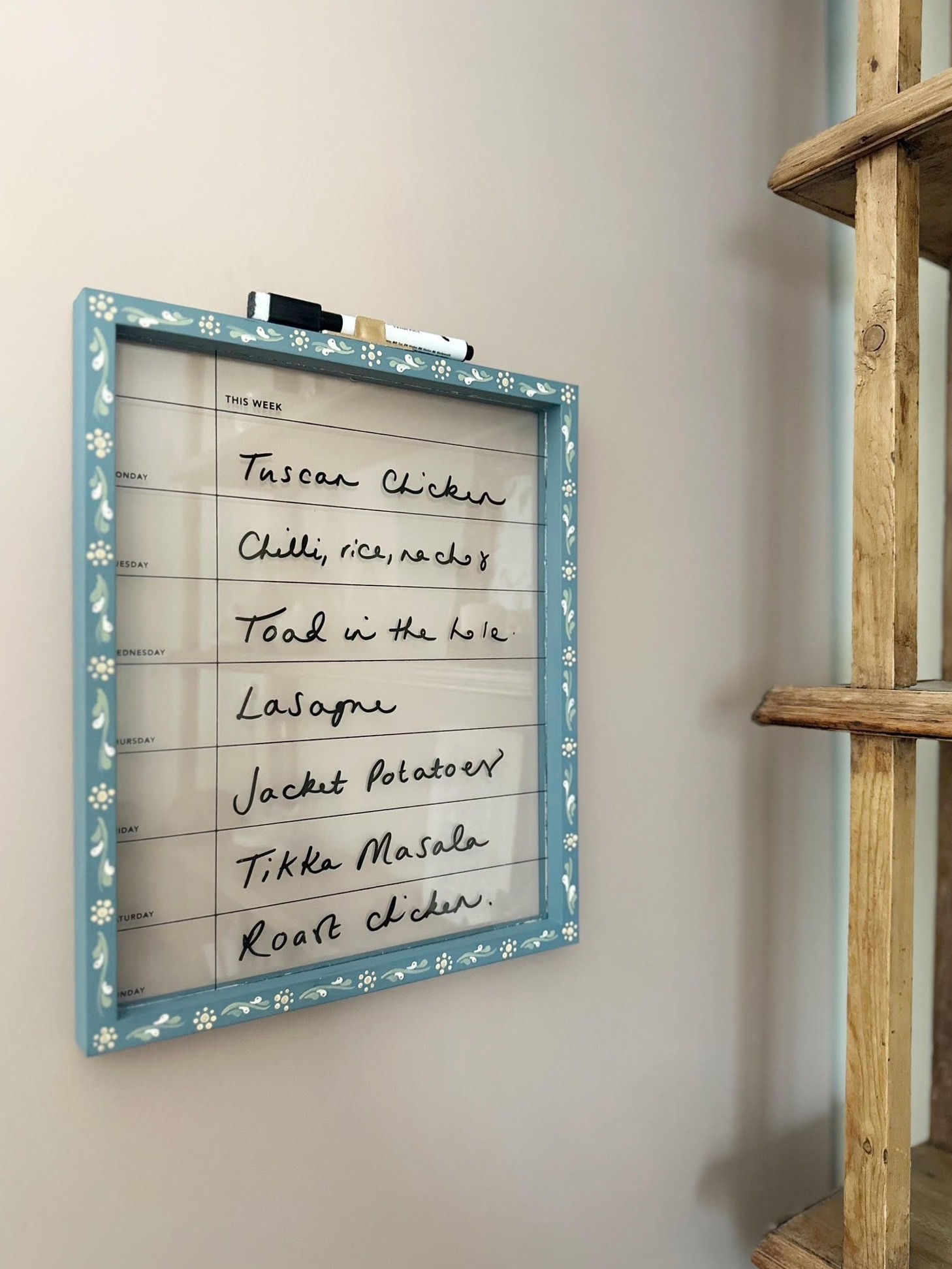 Cute Handpainted Meal Planner Board — Wipeable Marker Design — 💍 🍰 stay inspired all year long