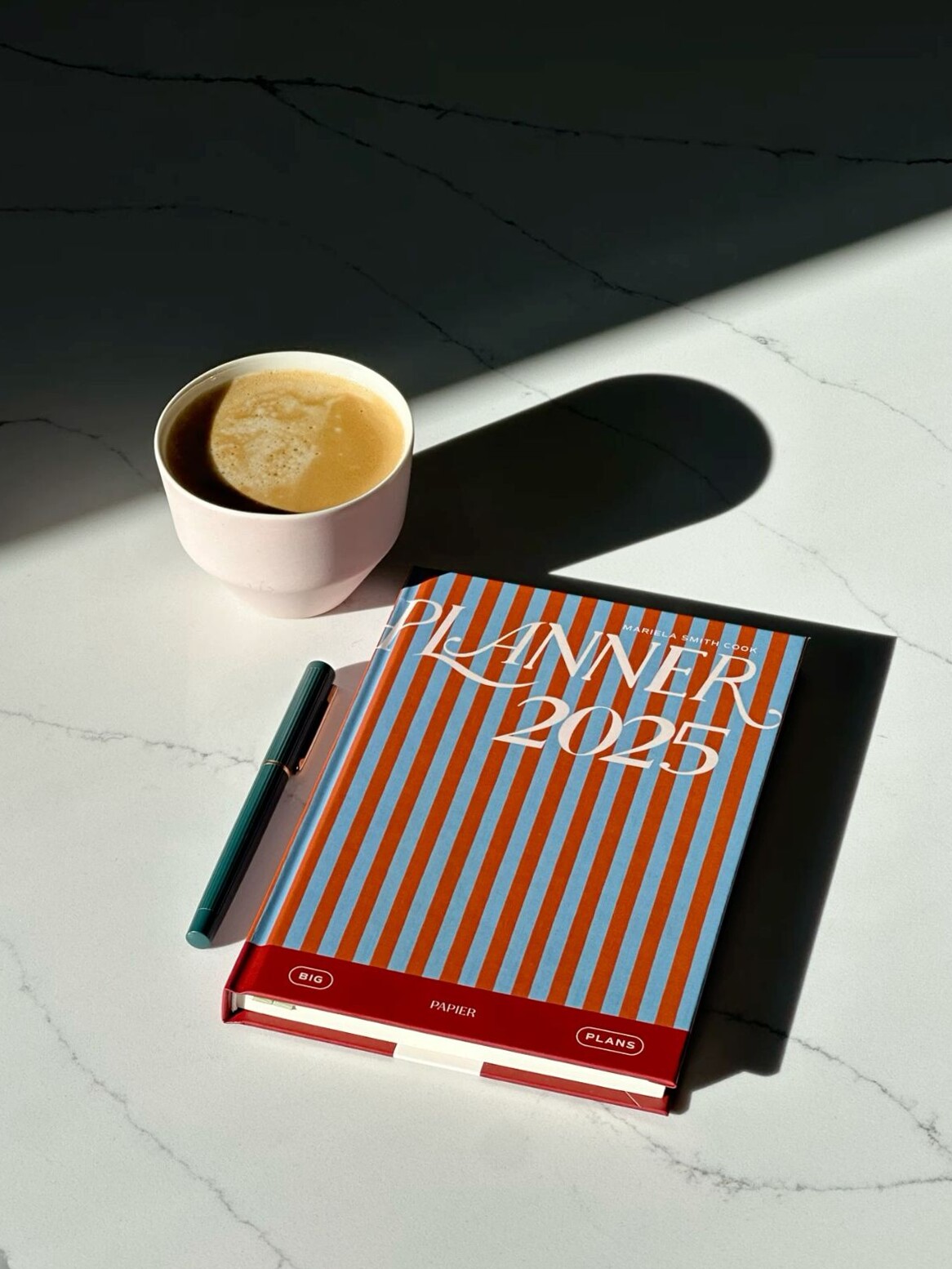 🤍 🌿 secret to staying productive: Marii Smith’s Instagram Digital Design Inspiration