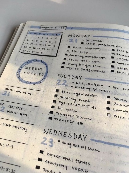 💌 🥂 stay inspired all year long: Digital Planner Templates for Creative Designers