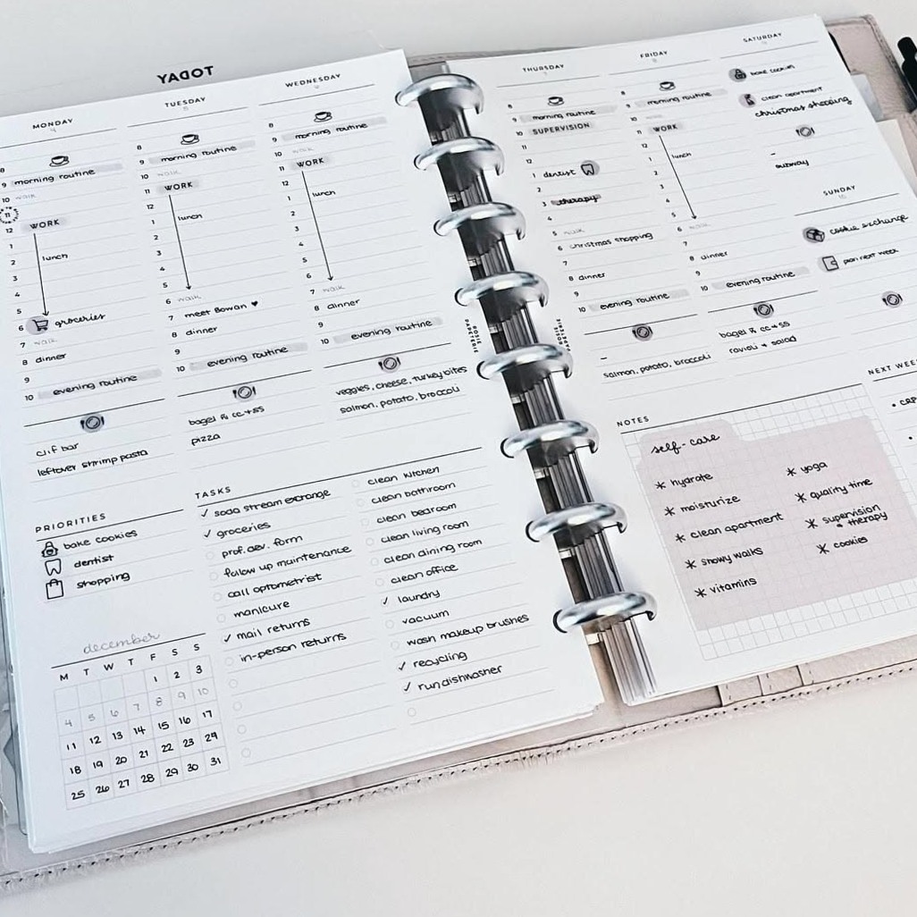 Simple Weekly Planner Spread for Digital Design & Creatives — ☁️ 🌿 secret to staying productive